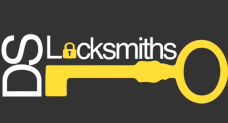 Damien Smith Locks Logo